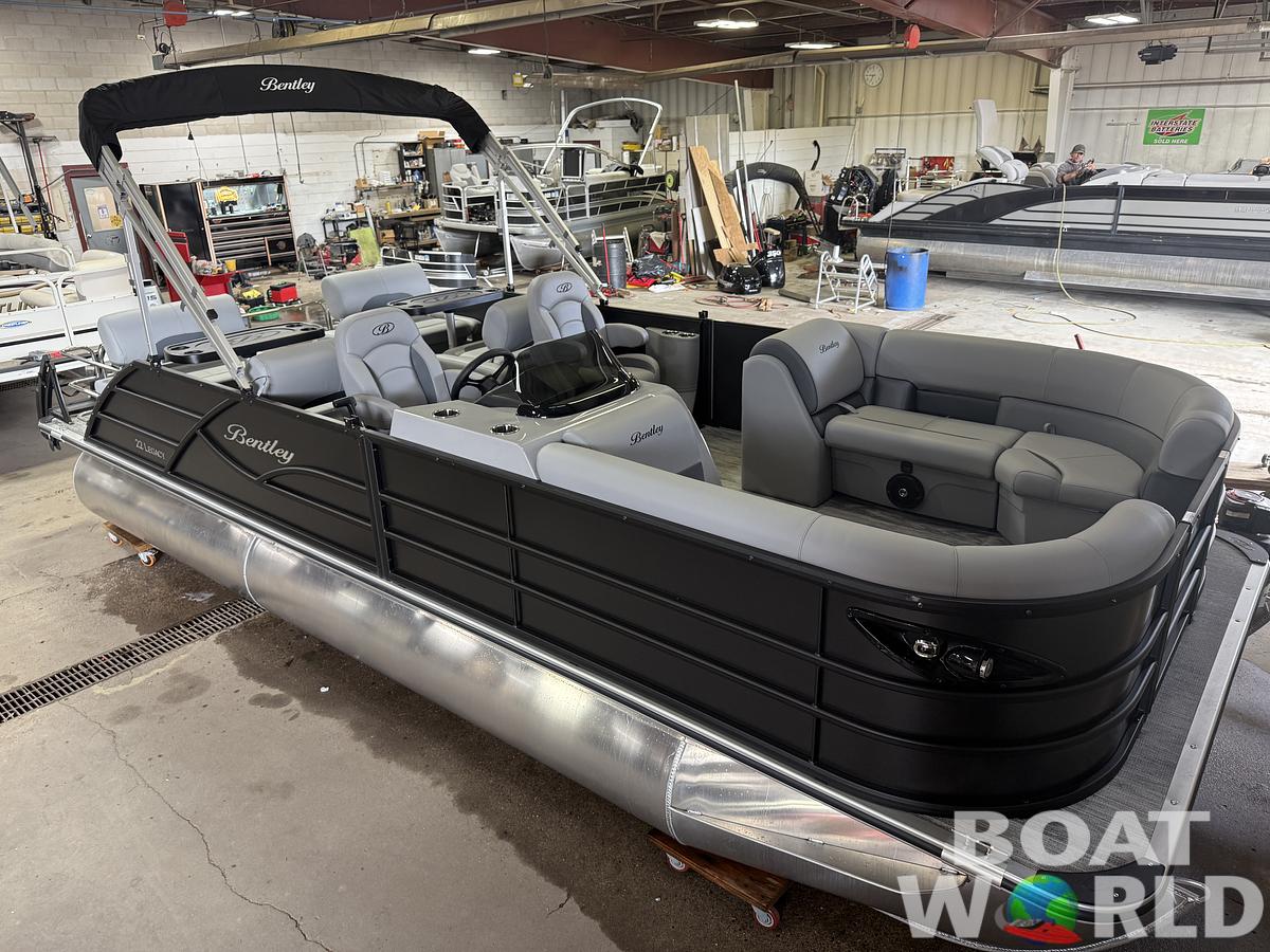 2026 Bentley Pontoons Legacy 220 QSB Swingback & 4-Stroke EFI