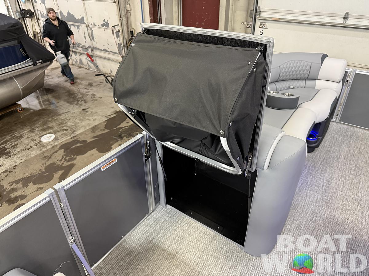 2025 Tahoe Pontoons Cascade 2385 Quad Lounge Shift Flip Tritoon & Honda 4-Stroke EFI