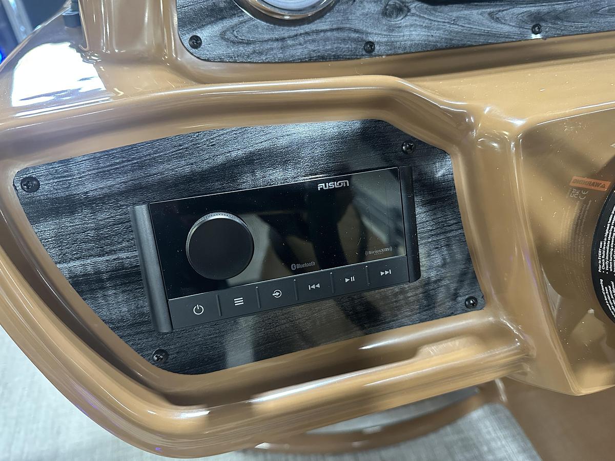 2025 Tahoe Pontoons LTZ 2385 Swingback (VRB) Windshield Tritoon & Honda 4-Stroke EFI