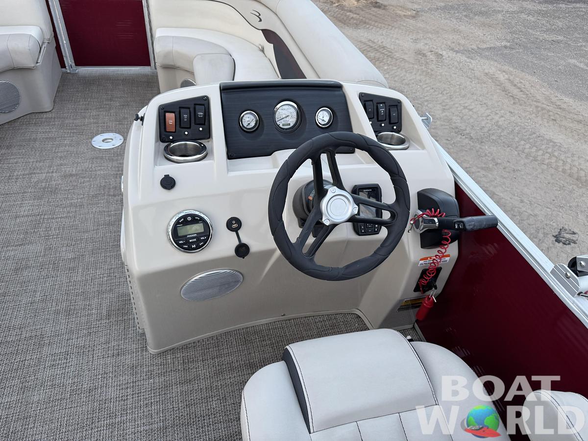 Used 2019 Bennington 21 SX Pontoon