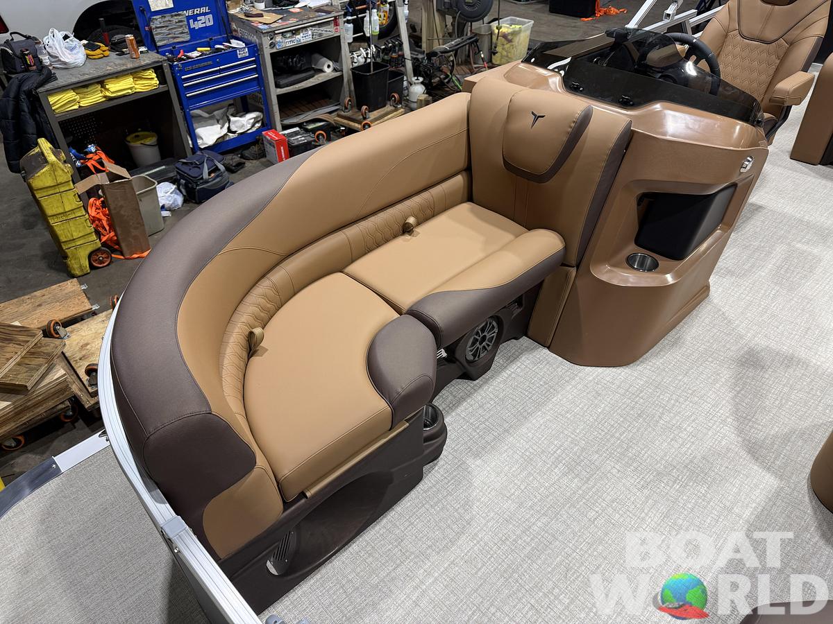 2026 Tahoe Pontoons LTZ 2385 Swingback (VRL) 