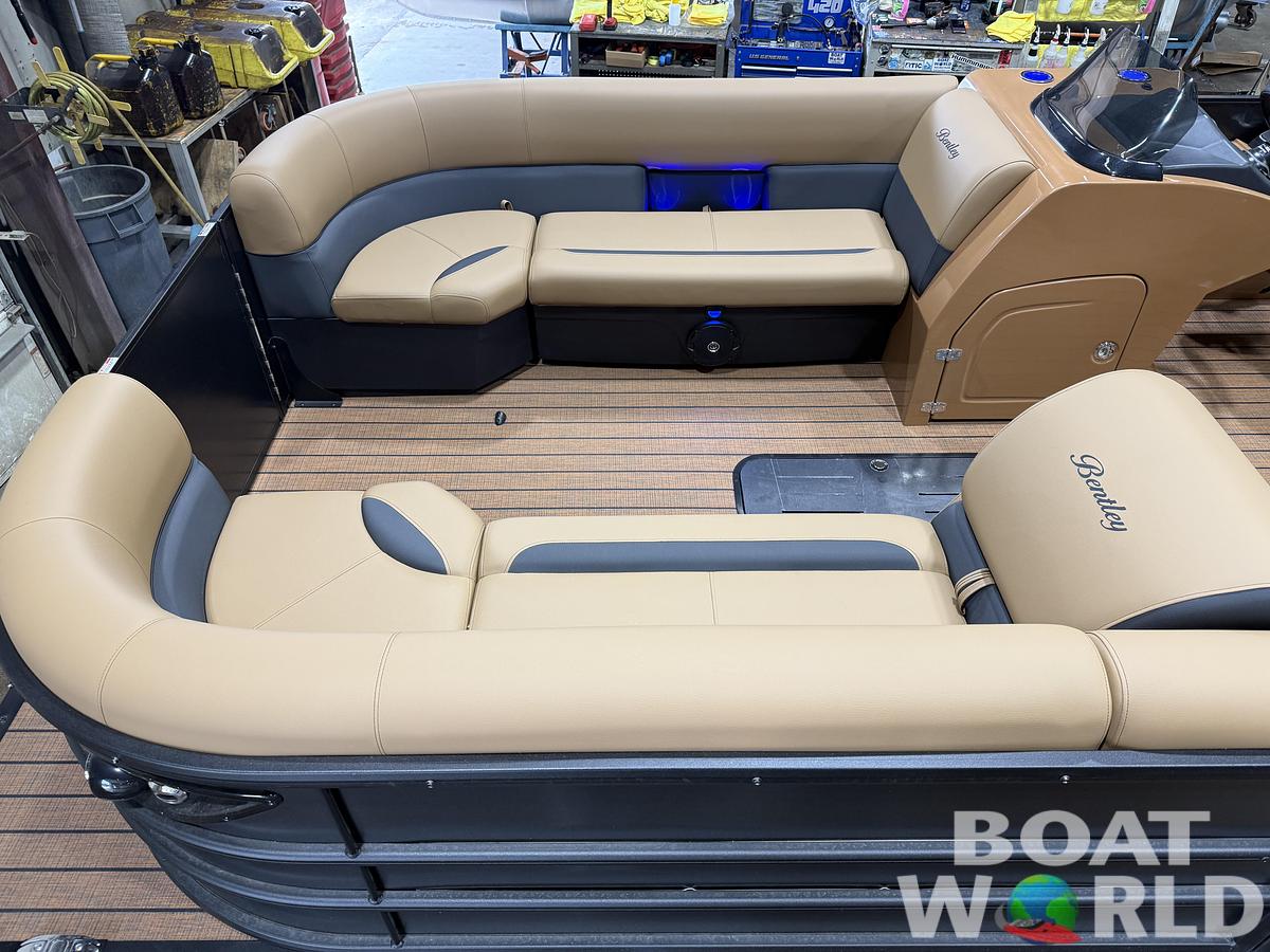 2027 Bentley 300hp Swingback Legacy 243 Tritoon $69995