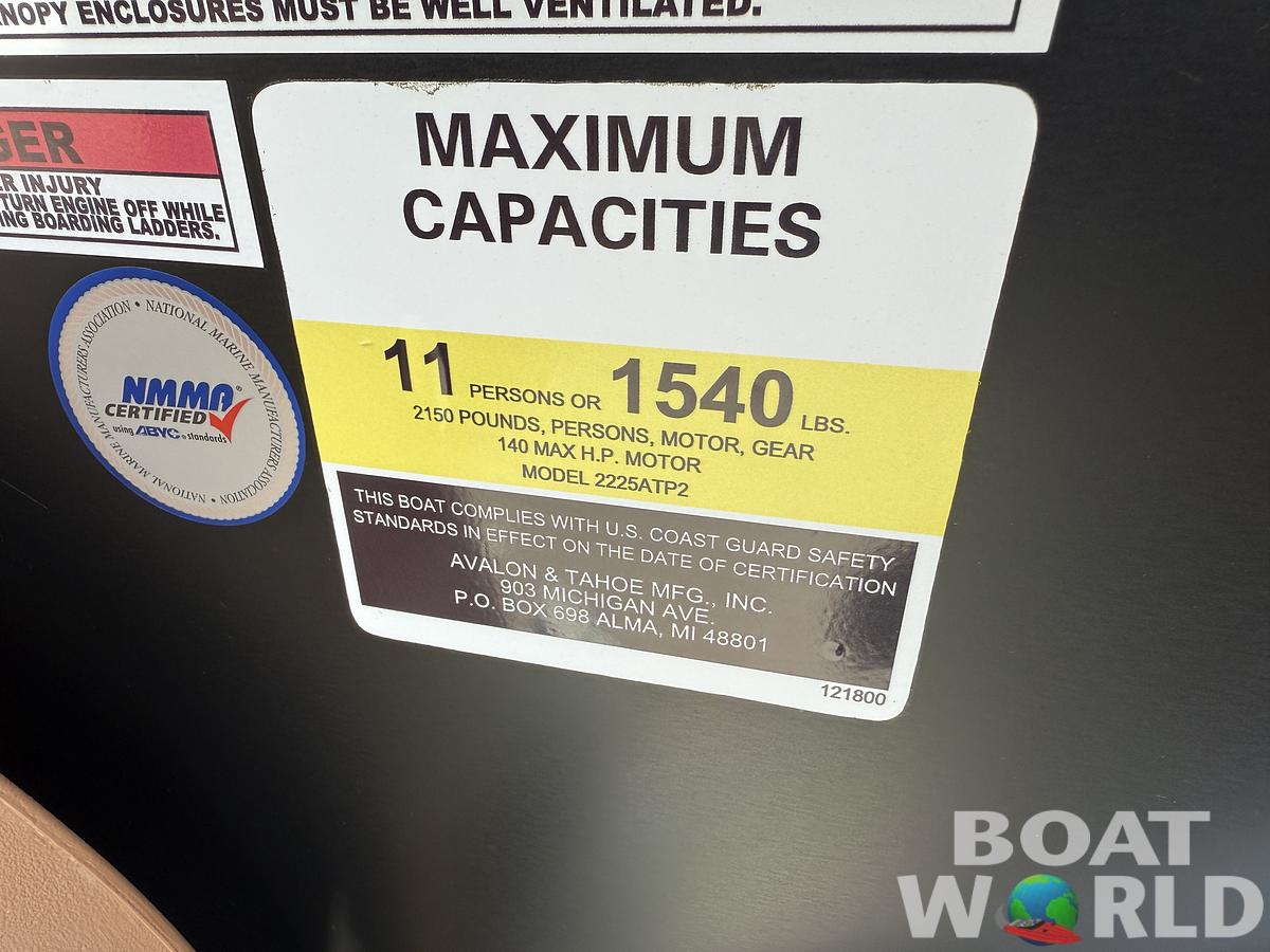 2025 Tahoe Pontoons LTZ 2385 Swingback (VRB) & Honda 4-Stroke EFI
