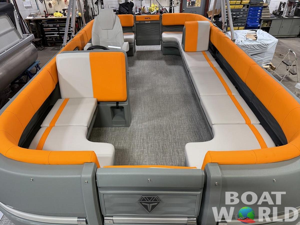 2025 Tahoe Pontoons Aura 2185 Quad Lounge & 90HP 4-Stroke EFI