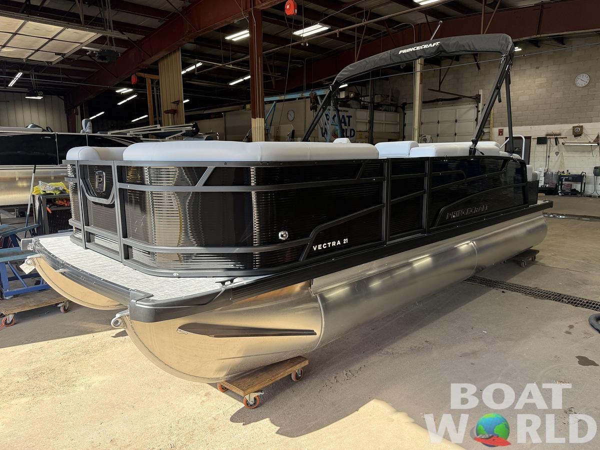 2026 Princecraft Vectra 21 RL Swingback Lounge $31995