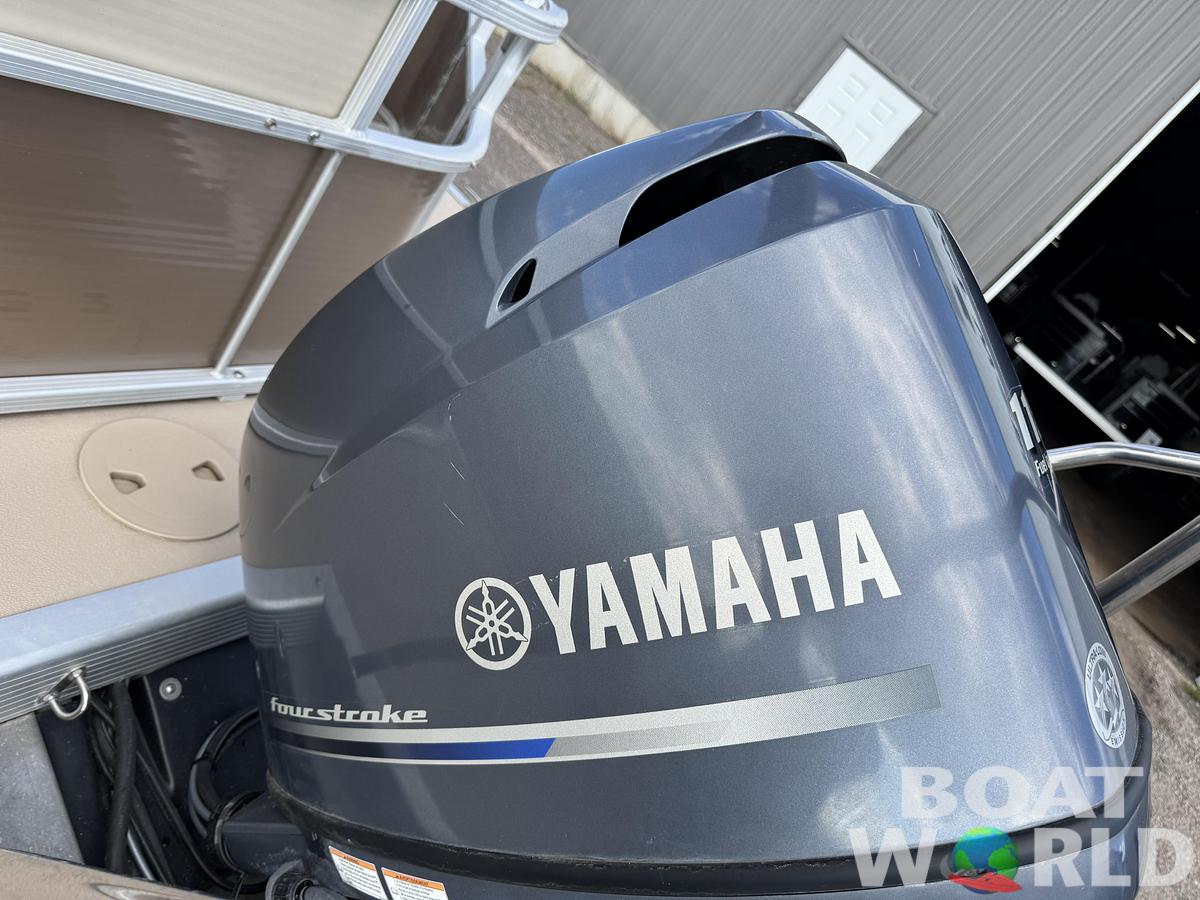 Used 2014 Bennington 22 SLX Pontoon