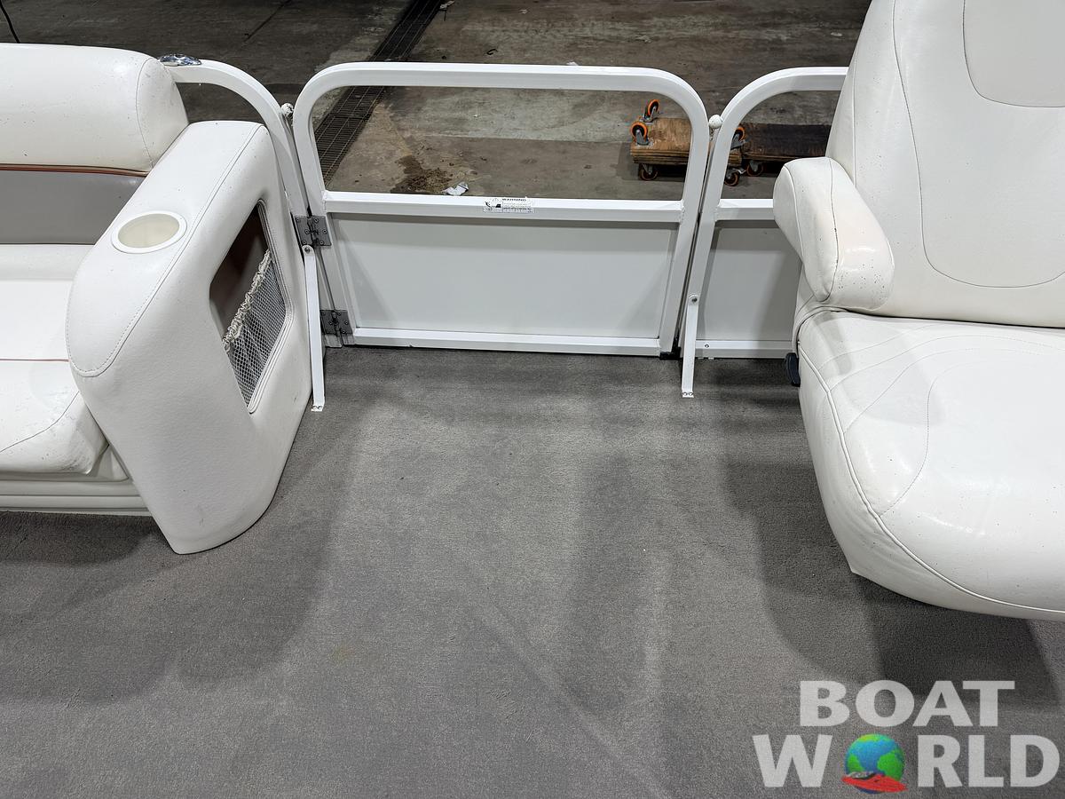 Used 2006 Crestliner 2485 Sport LX Pontoon