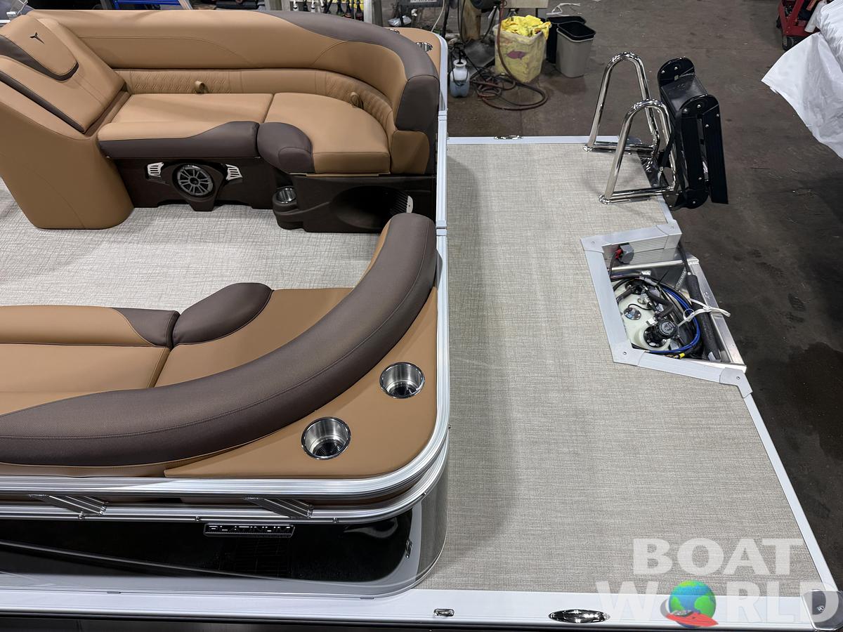 2026 Tahoe Pontoons LTZ 2385 Quad Lounge 