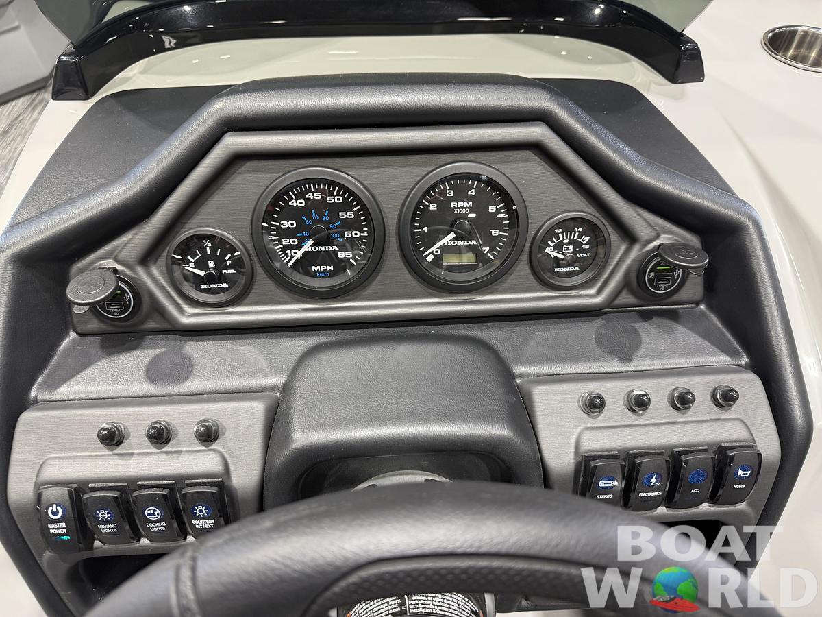 2027 Bentley Legacy 220 QSB Swingback $45995
