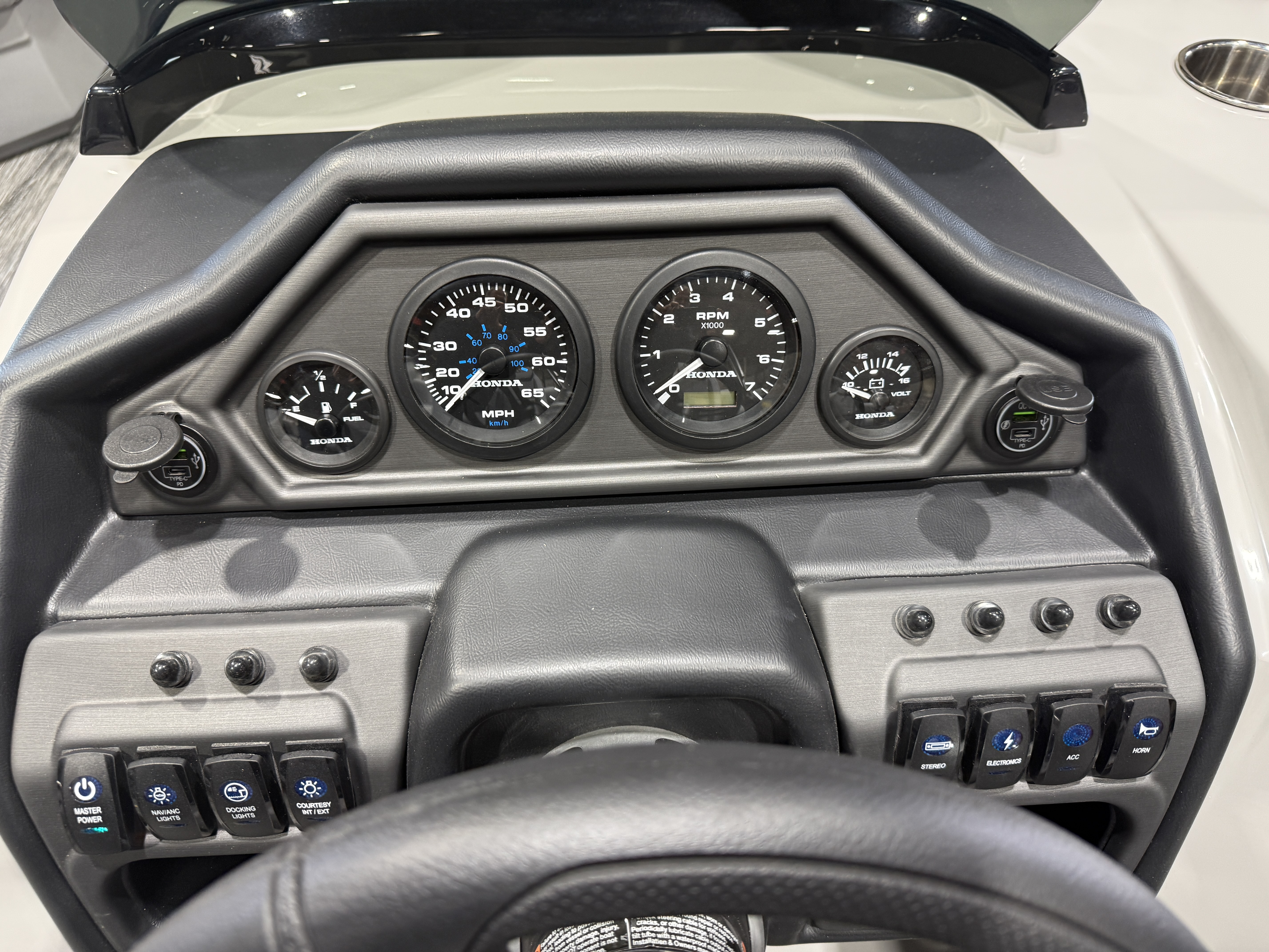 2027 Bentley Legacy 220 QSB Swingback $45995