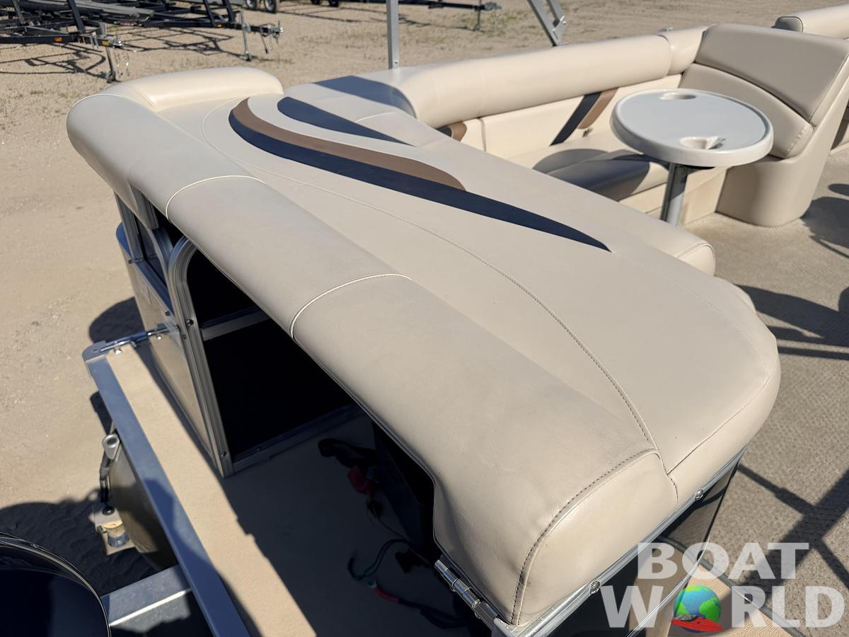 Used 2012 SunChaser 22 Fish 'N Cruise & 50HP Yamaha 4Stroke -$17,995