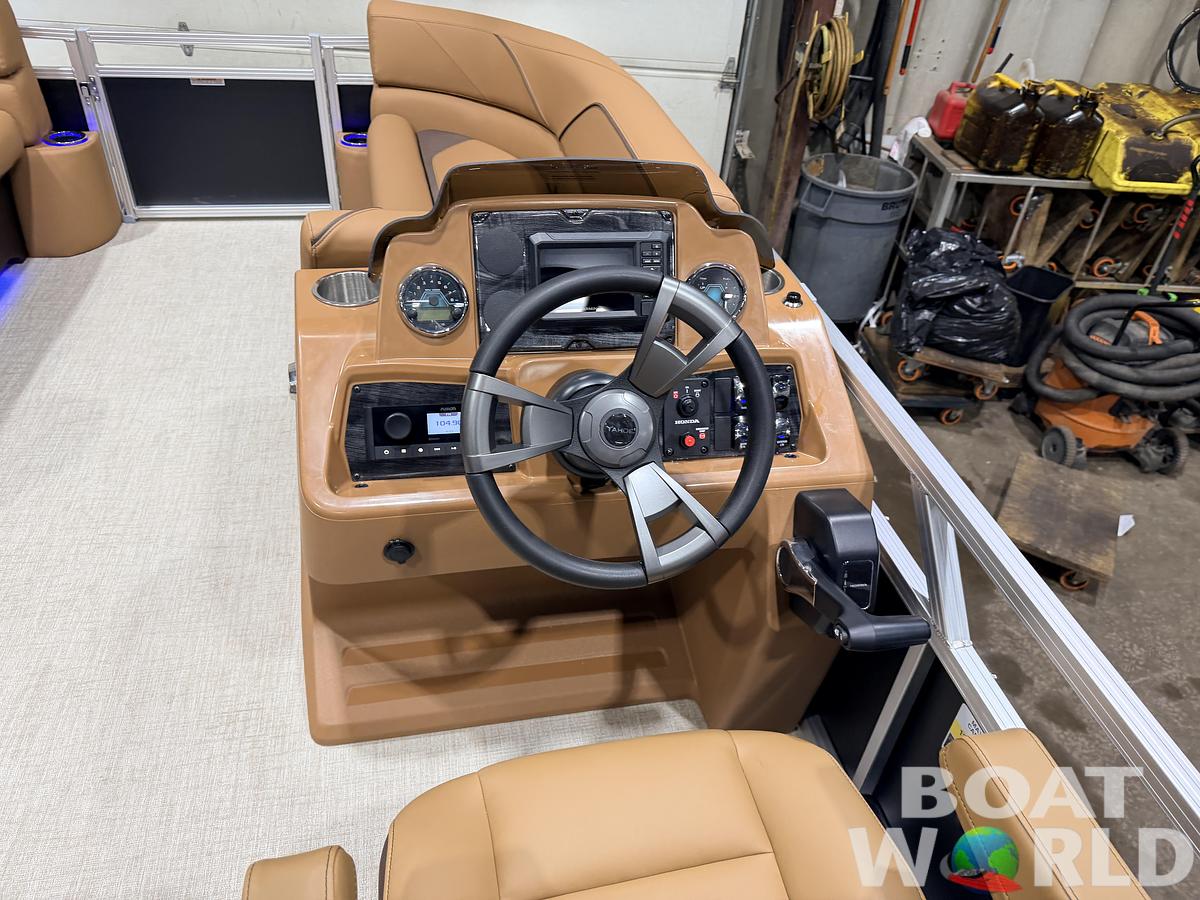 2026 Tahoe Sport 2385 VRB Swingback Tritoon $47995