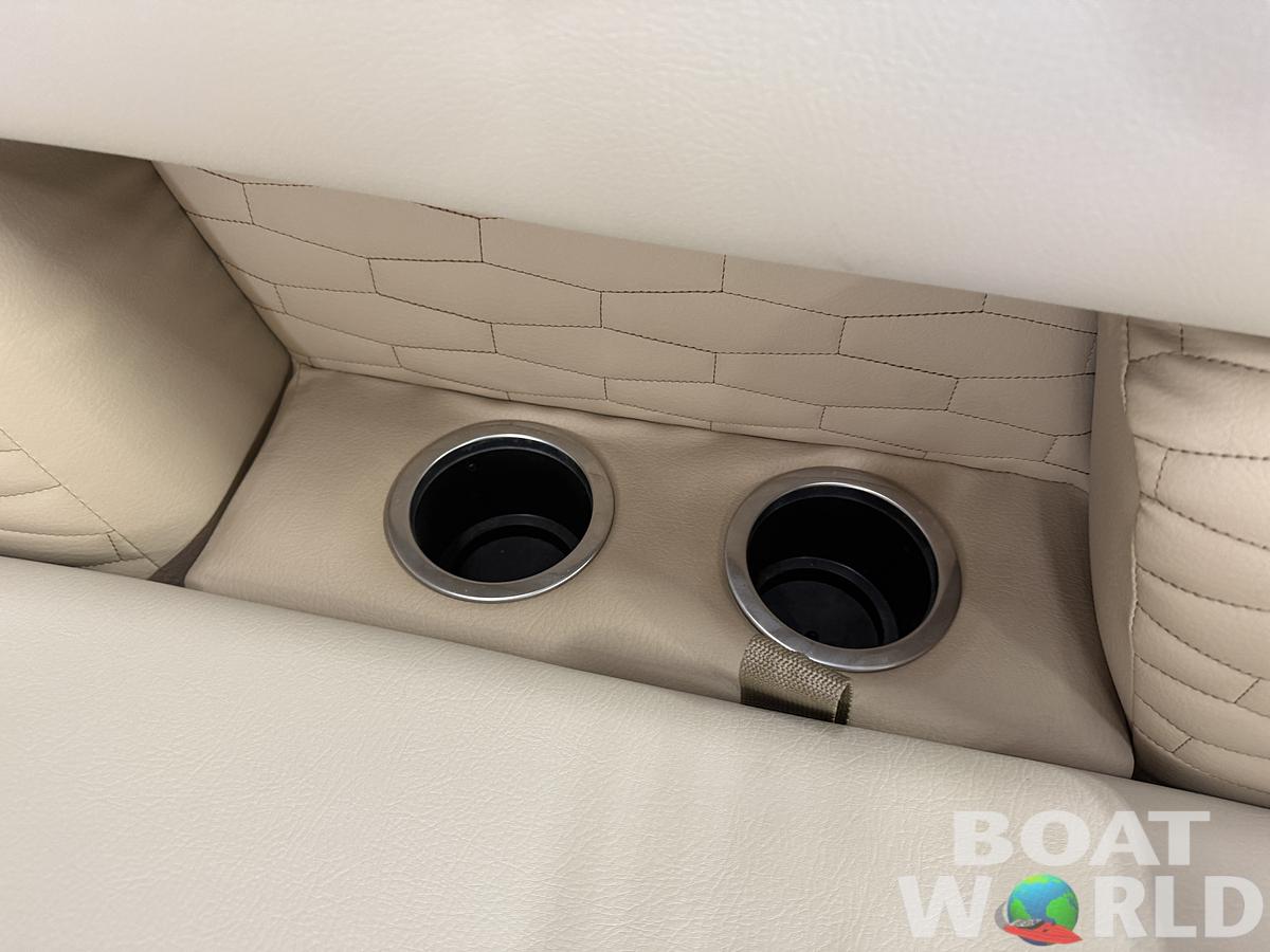 2023 Montego Bay NEW* 8524 Swingback Pontoon & 100HP 4-Stroke EFI