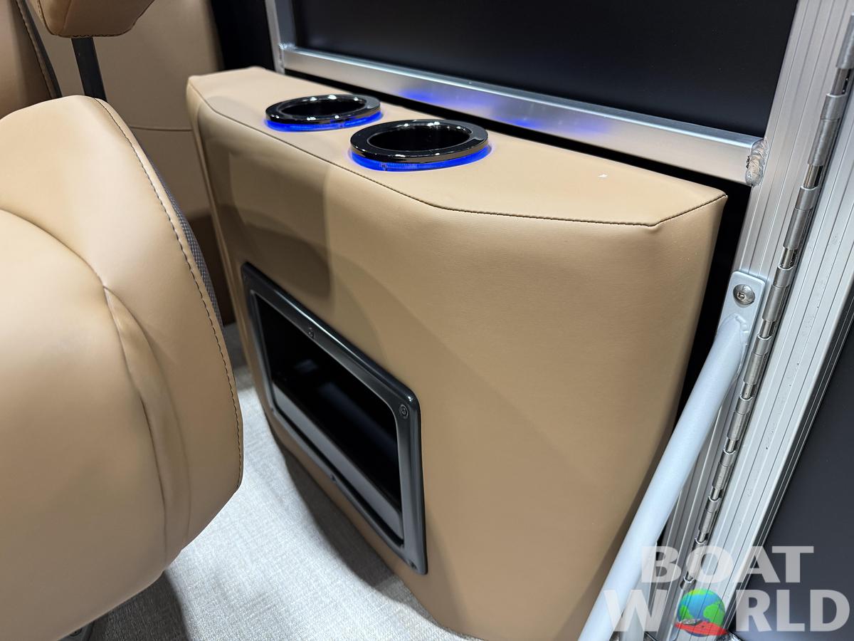 2027 Tahoe LTZ 2385 Quad Lounge & 4-Stroke $42995