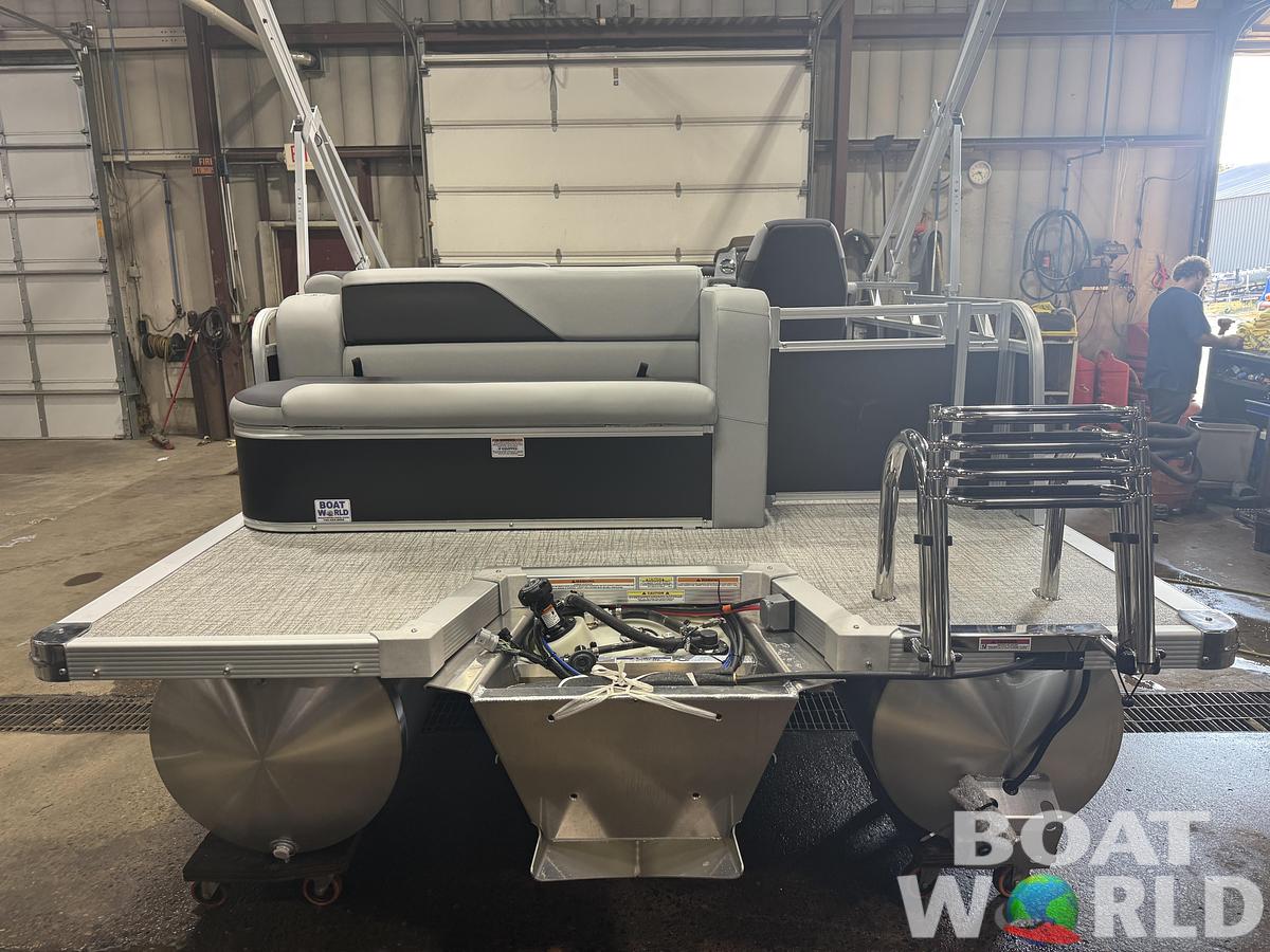 2027 Tahoe Sport CRB 2180 Cruise Rear Bench Pontoon $30995