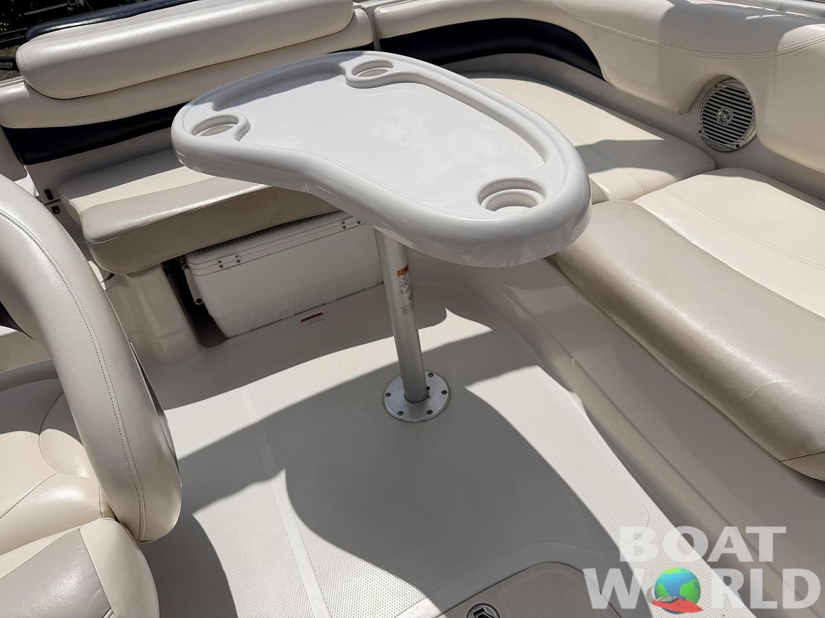 Used 2011 Tahoe 215 Xi Deck Boat & 220HP Mercruiser V8 -$17,995