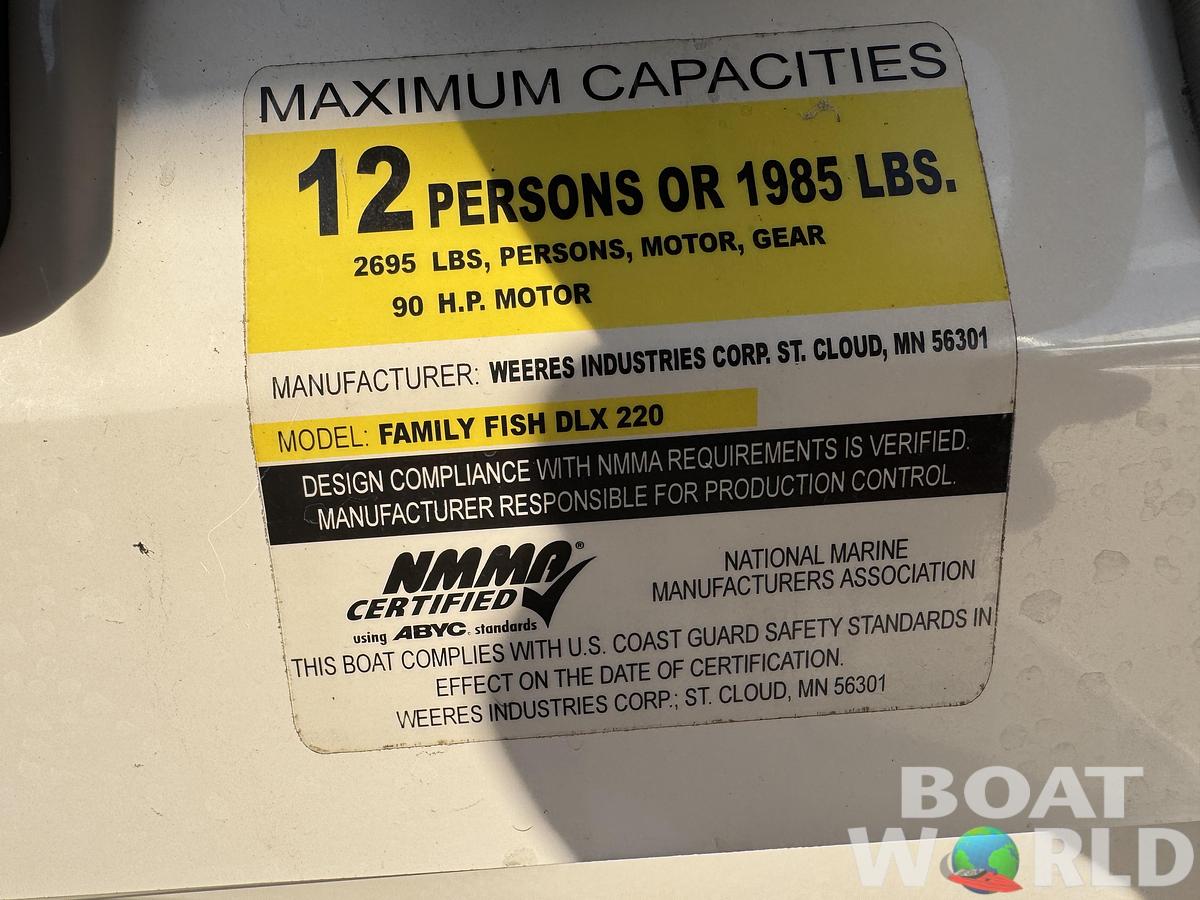 Used 2009 Weeres Family Fish Deluxe 220 Pontoon