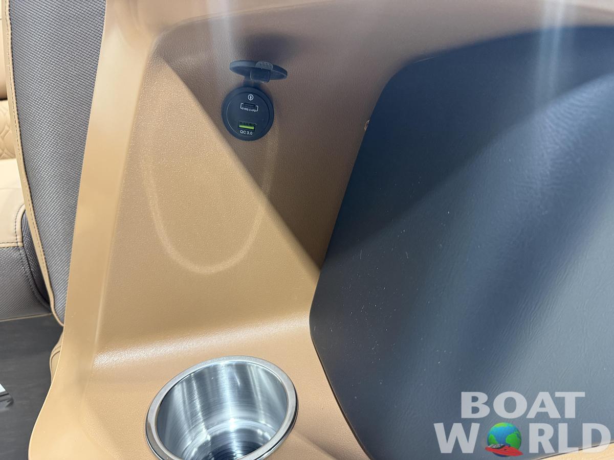 2026 Tahoe Pontoons LTZ 2385 Swingback (VRL) 