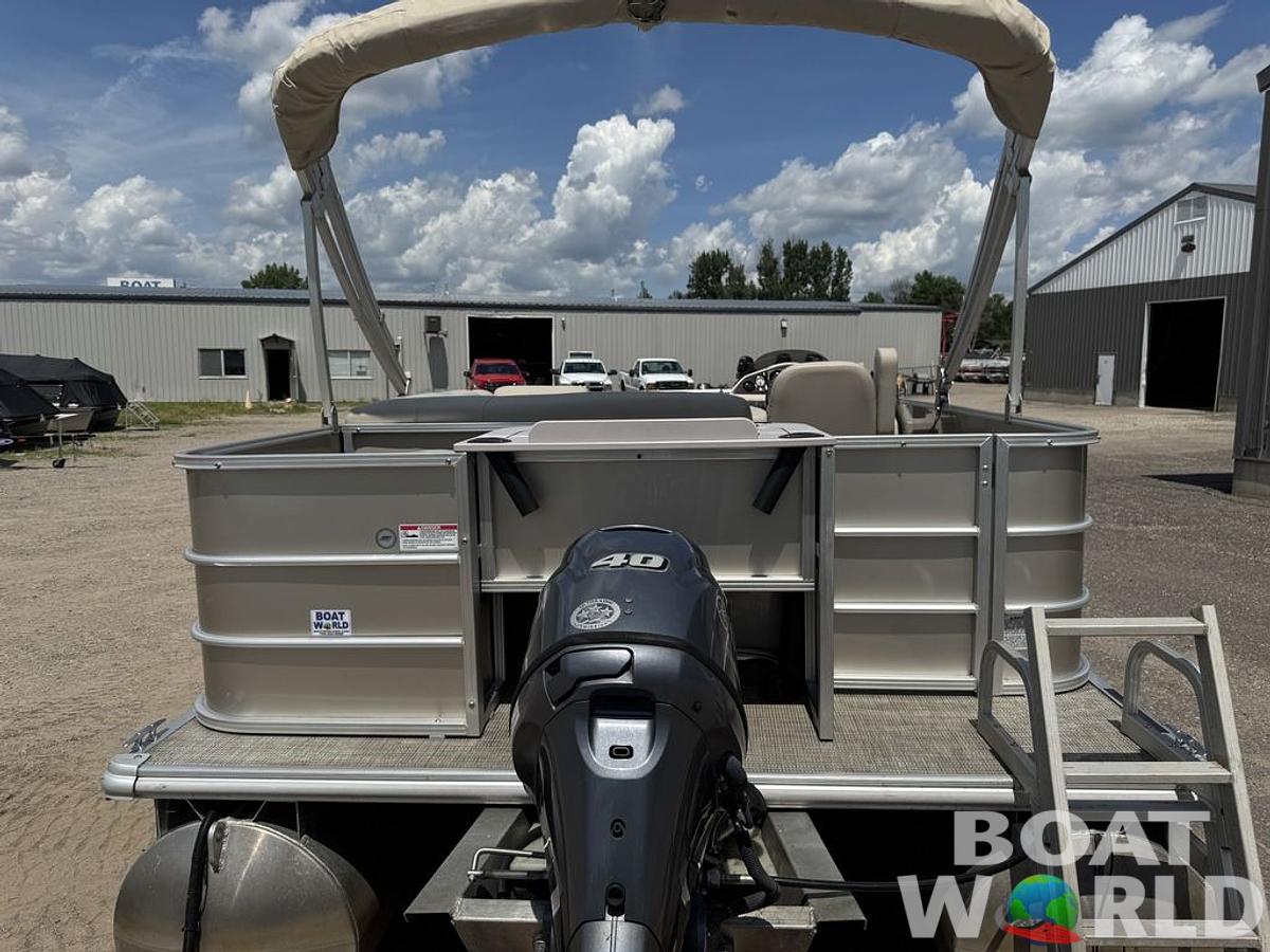 Used 2016 Sylvan 820 4-PT Pontoon