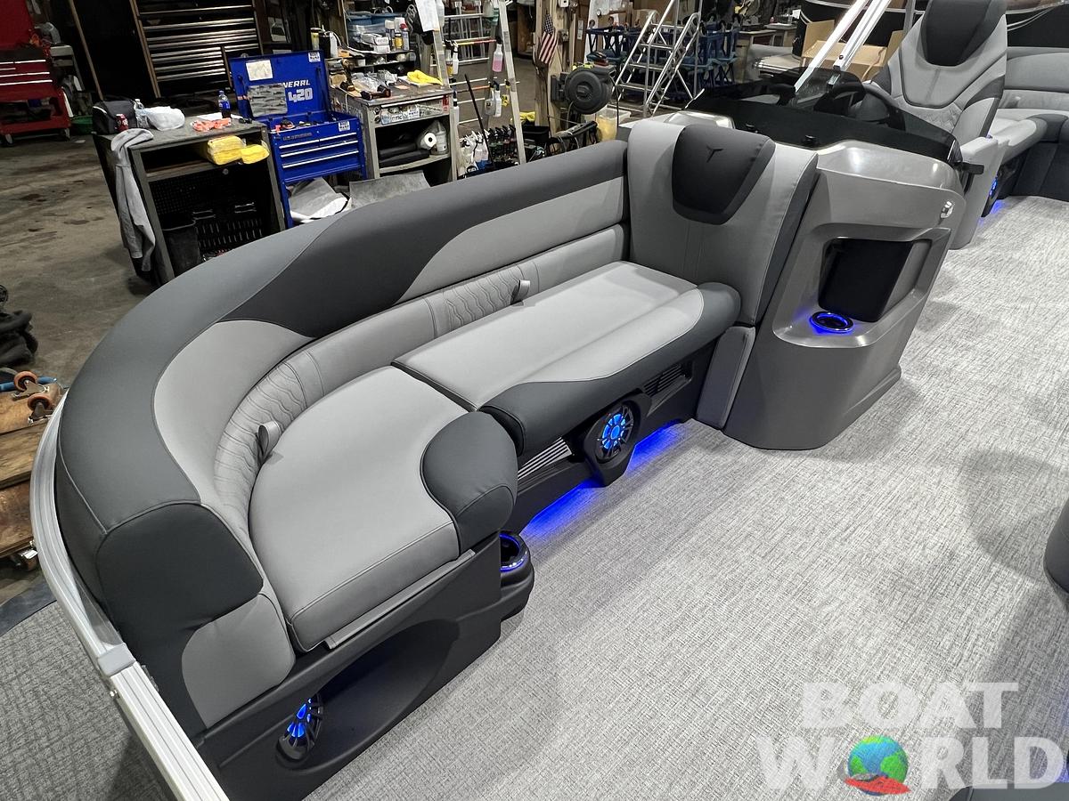 2026 Tahoe Pontoons LTZ 2385 Elite Cruise Tritoon 