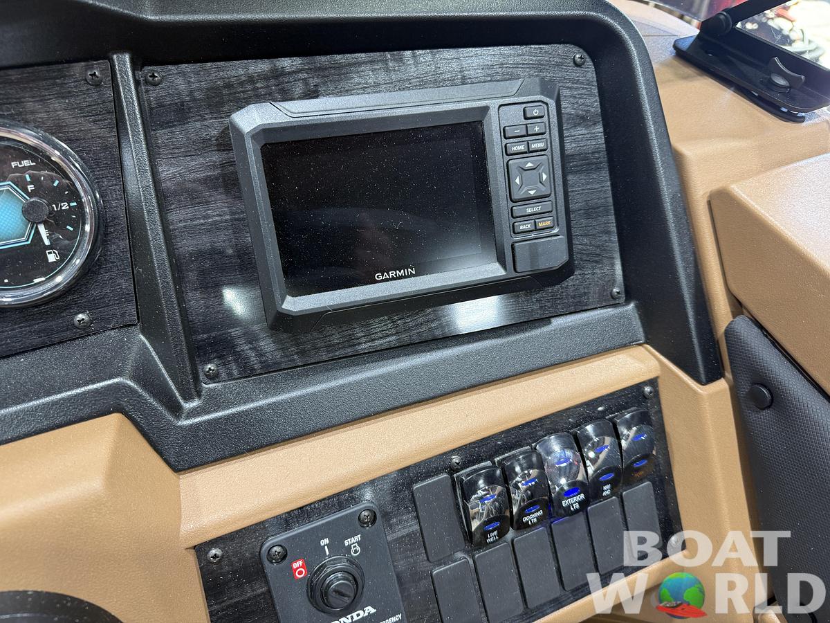 2027 Tahoe Sport Rear Fish 2385 & 4-Stroke $37995