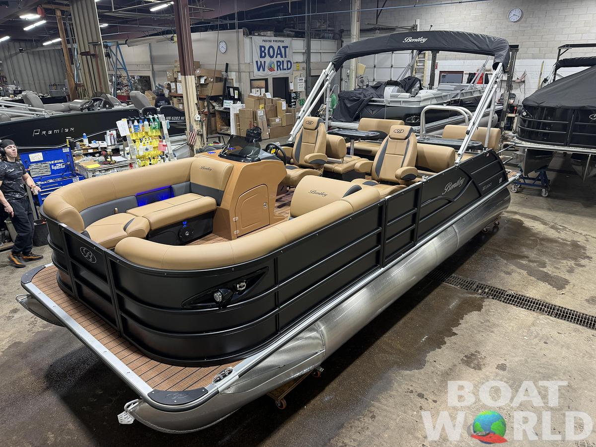 2026 Bentley Legacy 220 QSB Swingback $43995