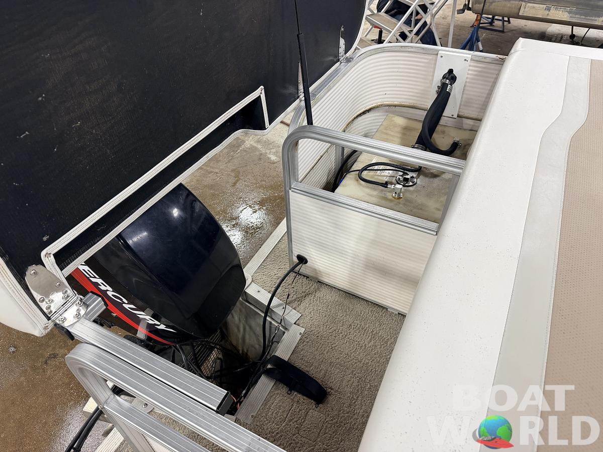 Used 2004 Northwood 2023 Reitta & 40HP Mercury 4Stroke -$