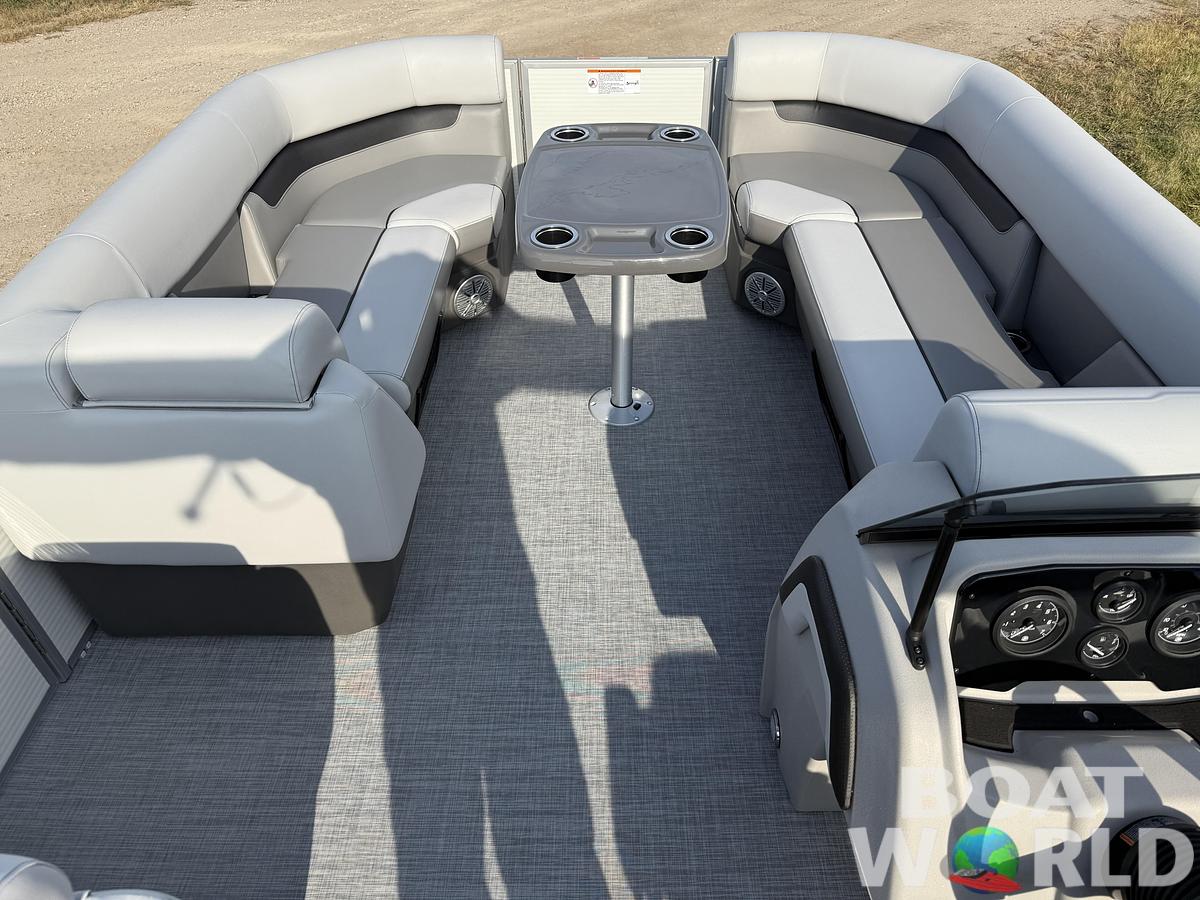 2026 Princecraft Vectra 21 Cruise Lounge Pontoon & Mercury 4-Stroke EFI