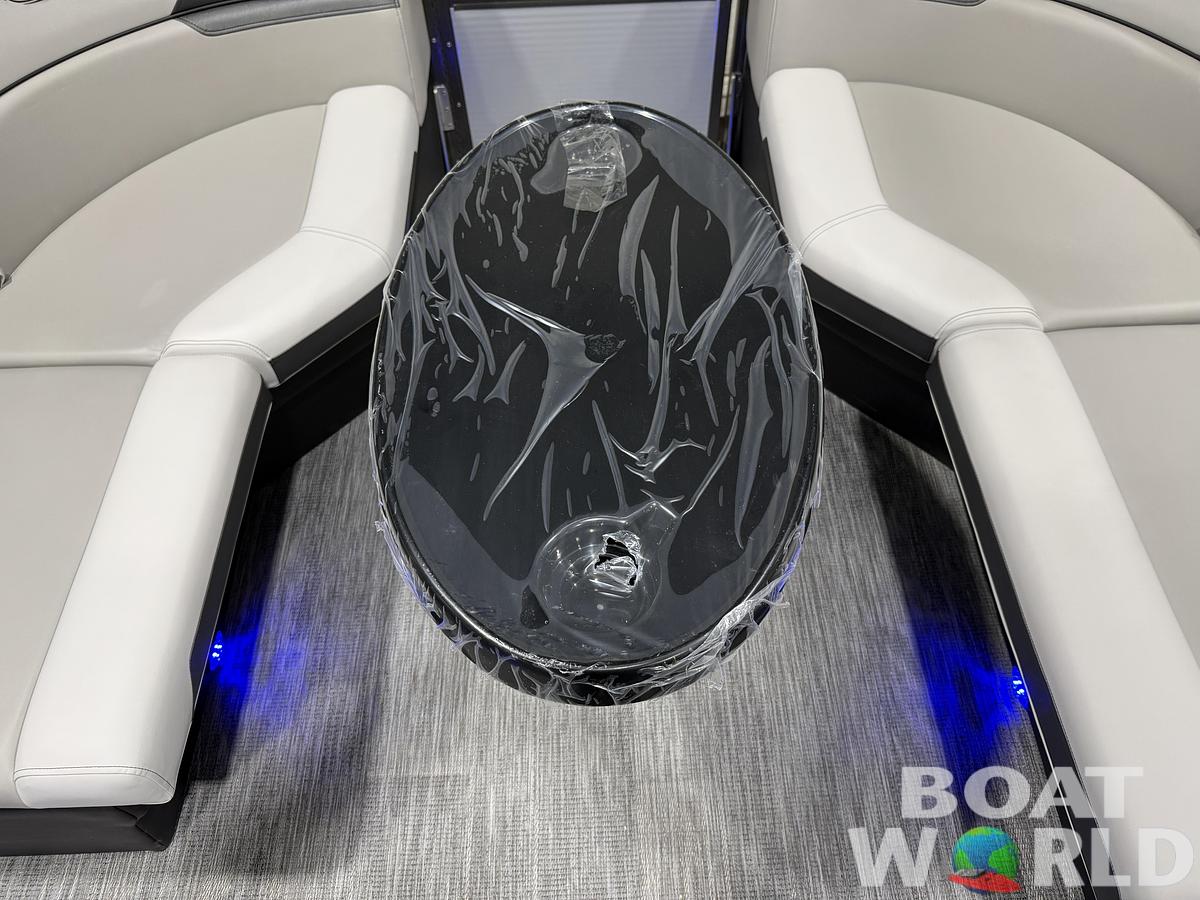 2026 Montego Bay 8522 Swingback Deluxe Pontoon