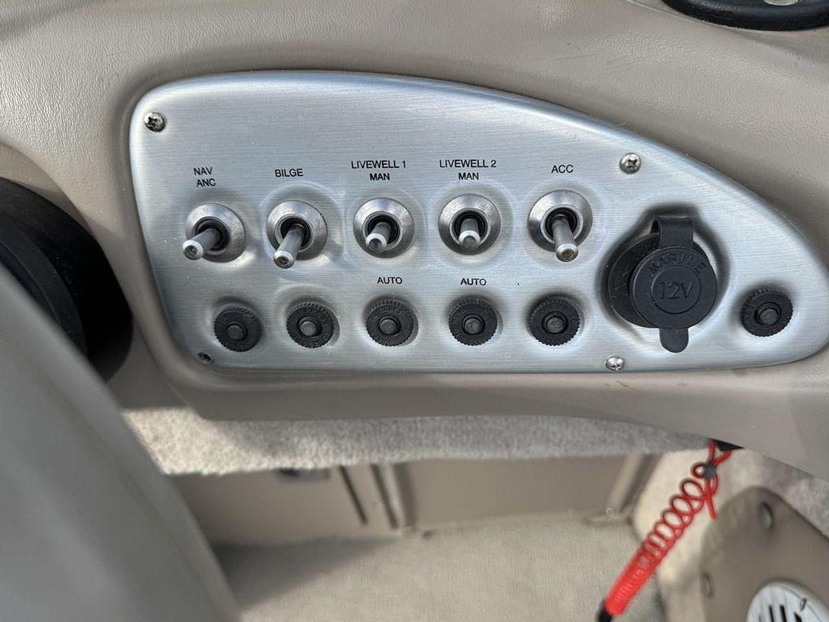 Used 2010 Smoker Craft Pro Mag 182