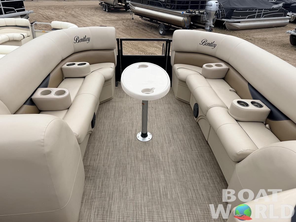 Used 2018 Bentley Encore 240 Cruise SE & 150HP Mercury 4Stroke -$29,995