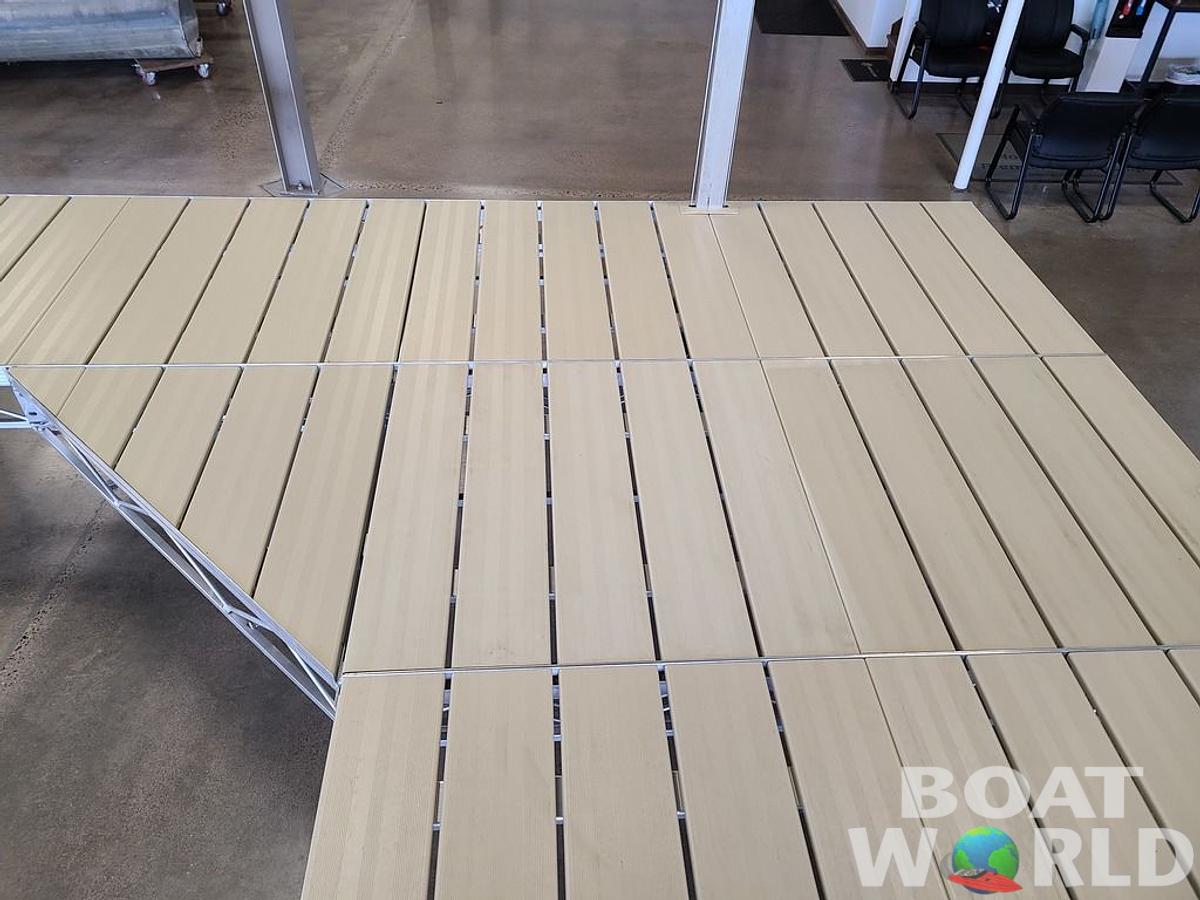 Aluminum Dock Roll in L12 Aluminum wheel dock