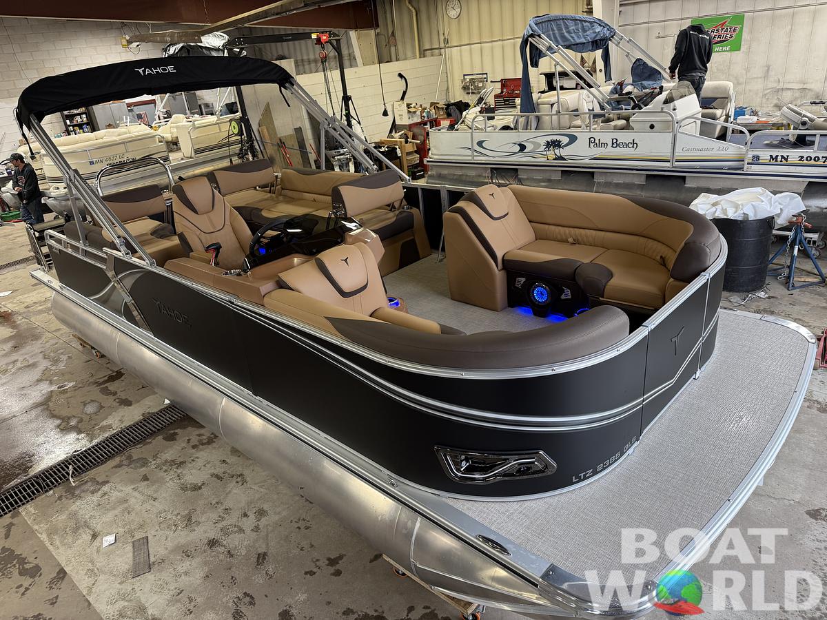 2025 Tahoe Pontoons LTZ 2385 Quad Lounge Shift Flip Tritoon & Honda 4-Stroke EFI