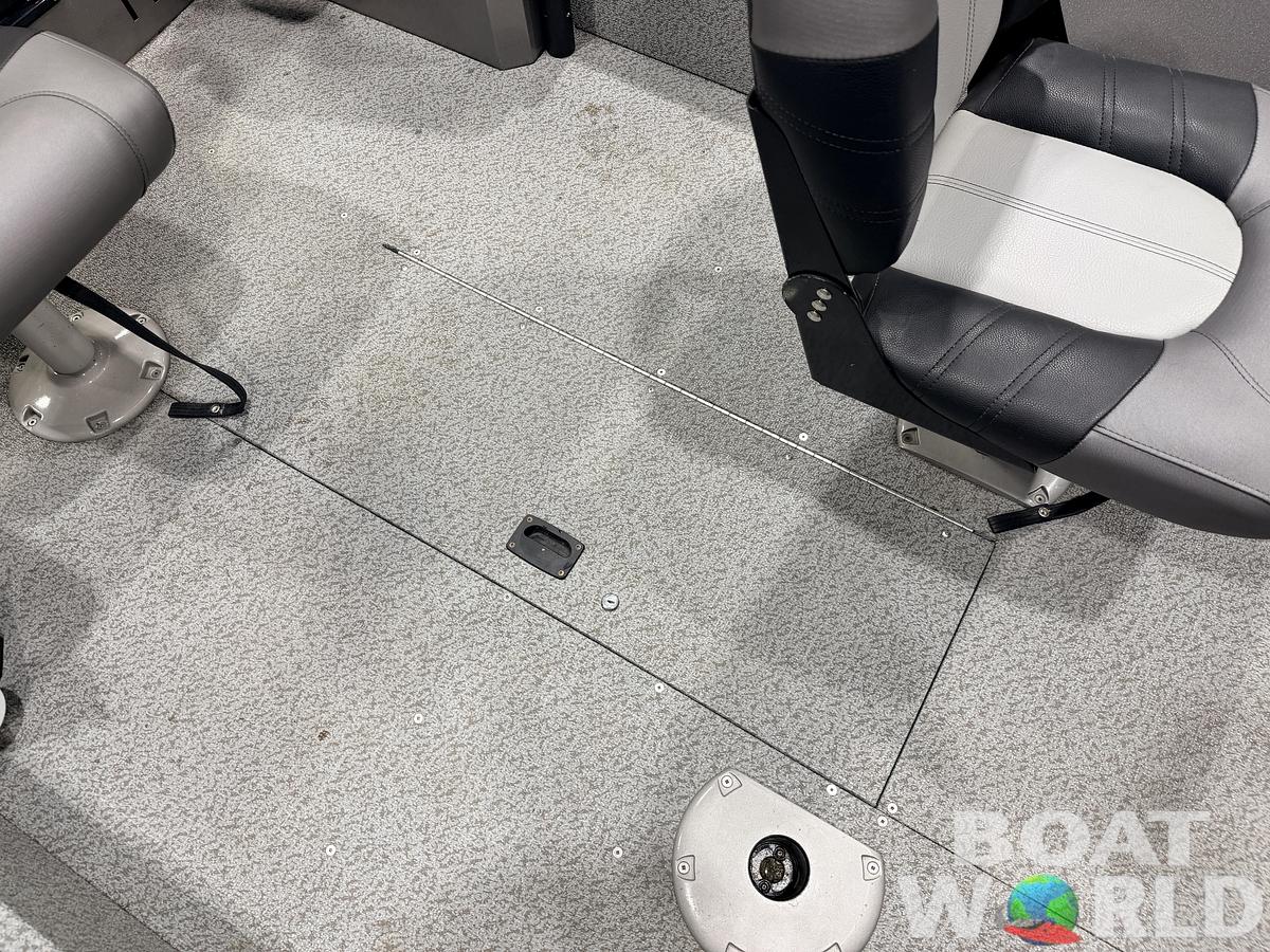 Used 2021 Crestliner 1650 Discovery Aluminum Fishing Boat - $13,995