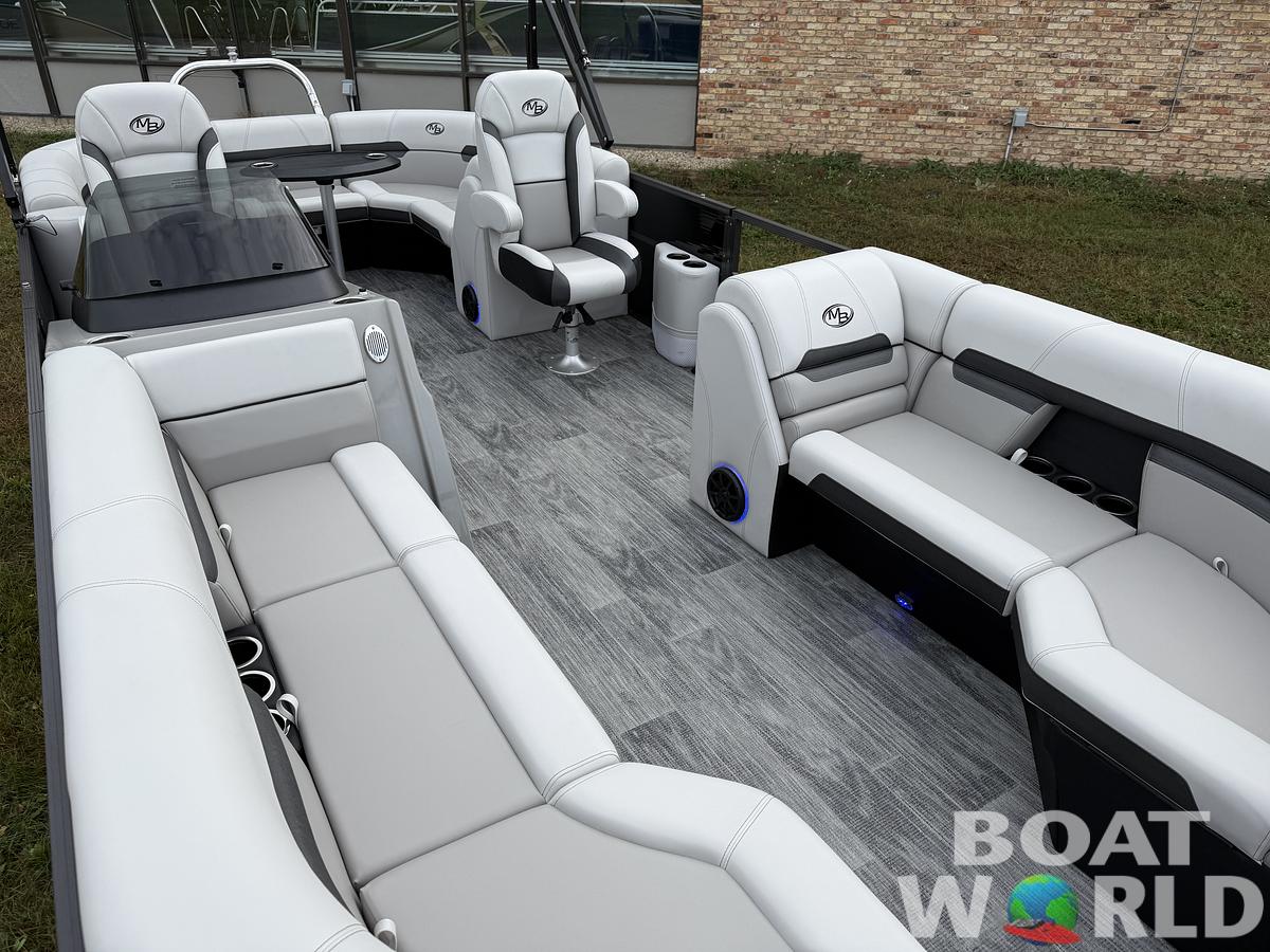 2026 Montego Bay 8522 Quad Lounge Tritoon 