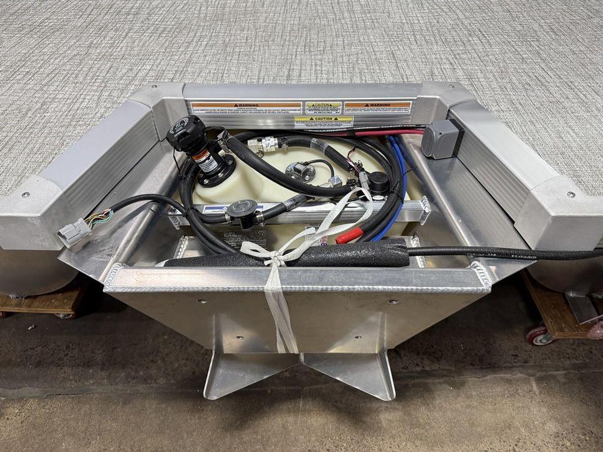 2025 Tahoe Pontoons LTZ 2385 Quad Lounge & Honda 4-Stroke EFI