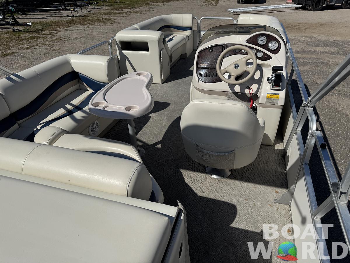 Used 2004 Fisher 220 Freedom Pontoon