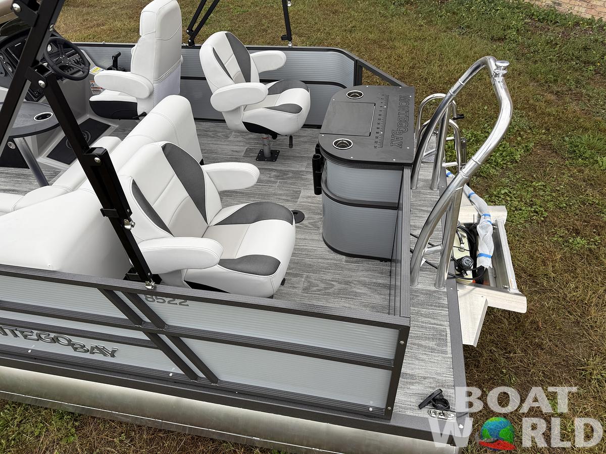 2025 Montego Bay 8522 Fish & Cruise Tritoon & Honda 150HP 4-Stroke EFI