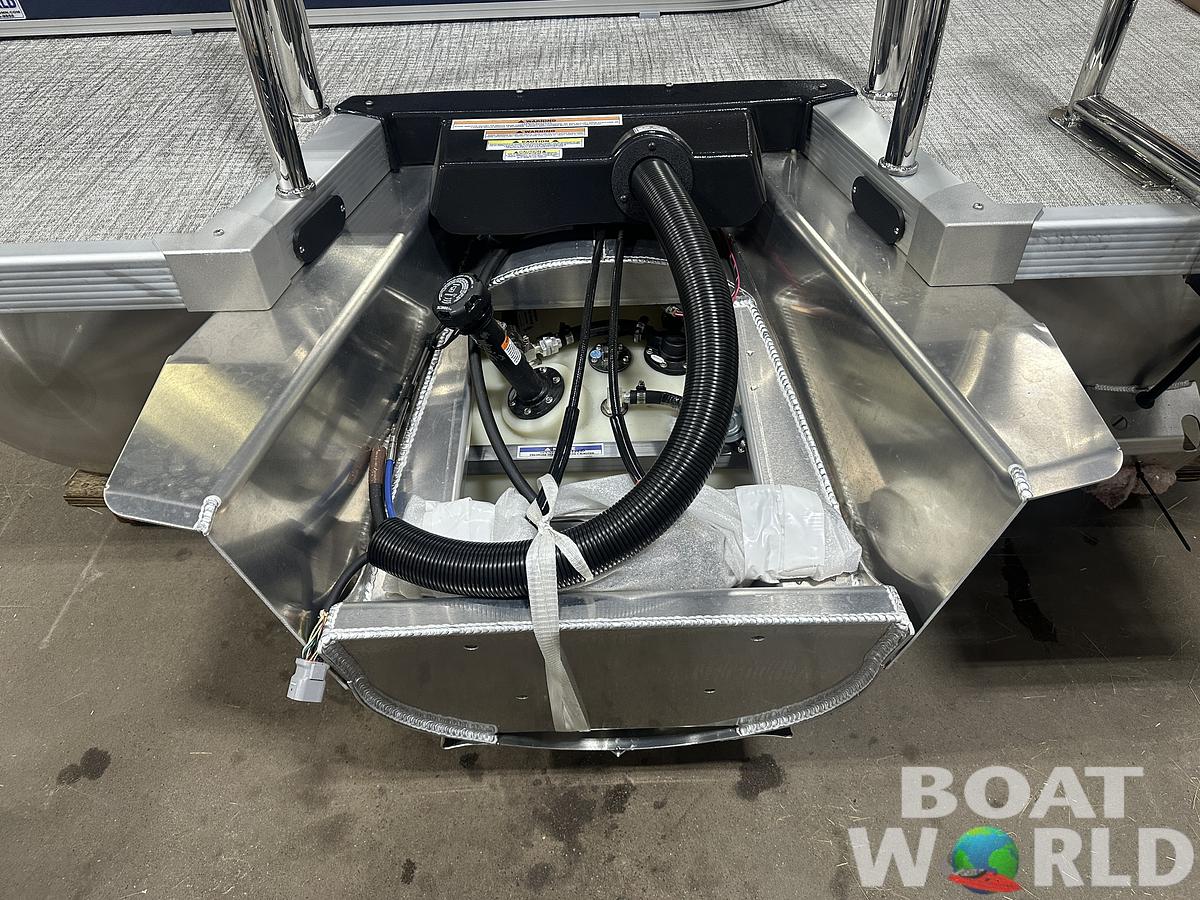 2025 Tahoe Pontoons LTZ 2385 Swingback (VRB) Windshield Tritoon & Honda 4-Stroke EFI