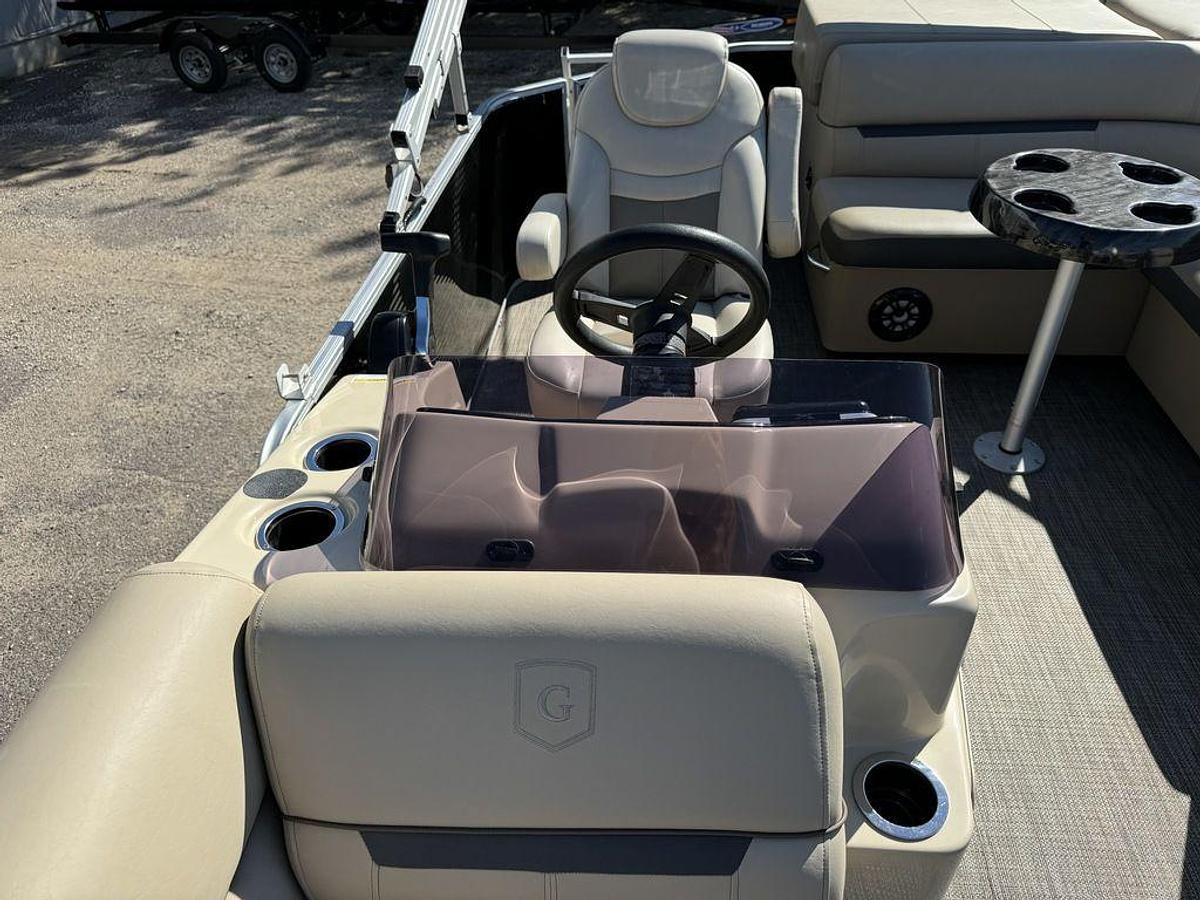 Used 2020 Sweetwater SW 2086 Cruise Pontoon with 70HP Yamaha 4-S EFI