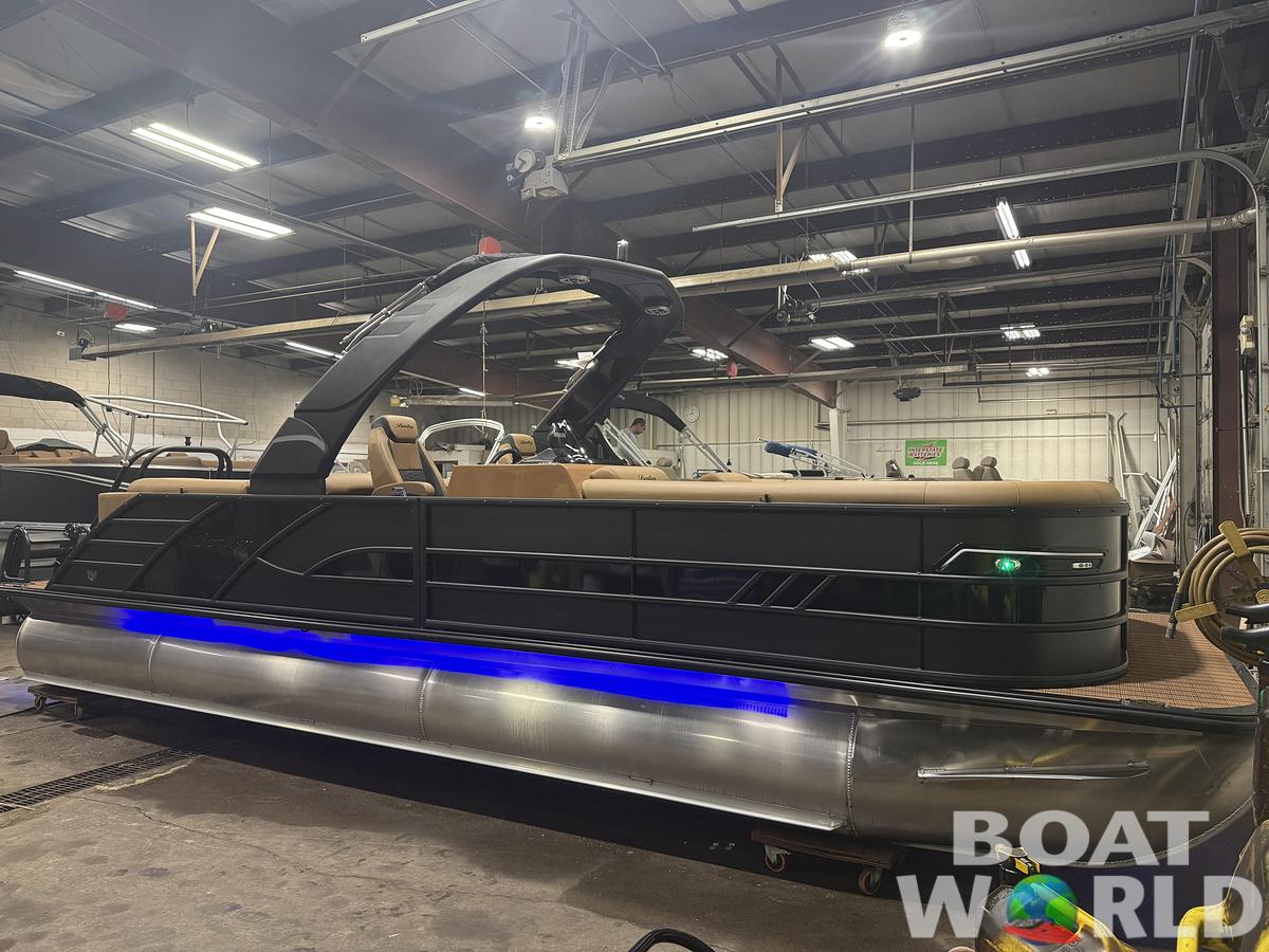 2026 Bentley Pontoons Elite 253 Admiral 350HP Quad Lounge Tritoon
