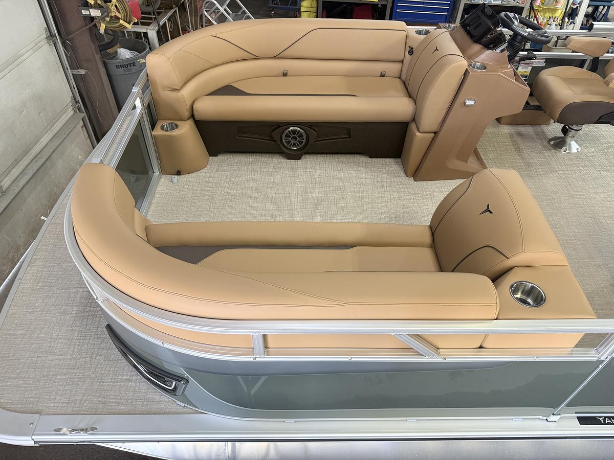 2026 Tahoe Pontoons Sport 2385 Swingback (VRB) & Honda 4-Stroke EFI