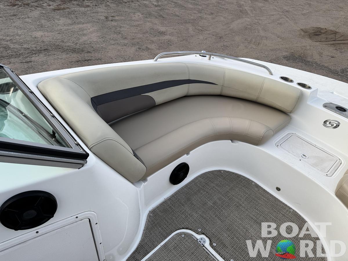 Used 2019 Hurricane SunDeck 187 with 150HP Yamaha Fourstroke EFI Outboard