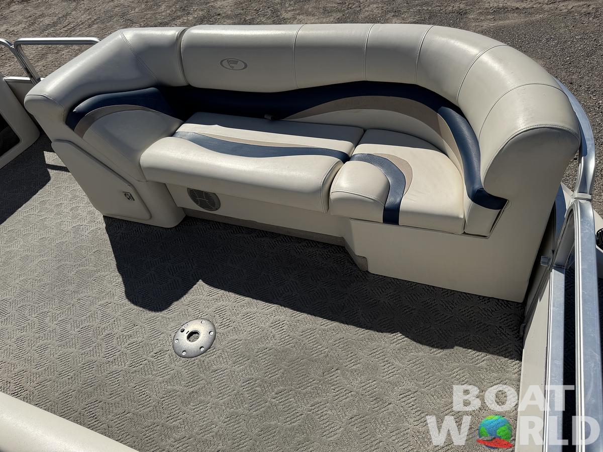 Used 2004 Fisher 220 Freedom Pontoon