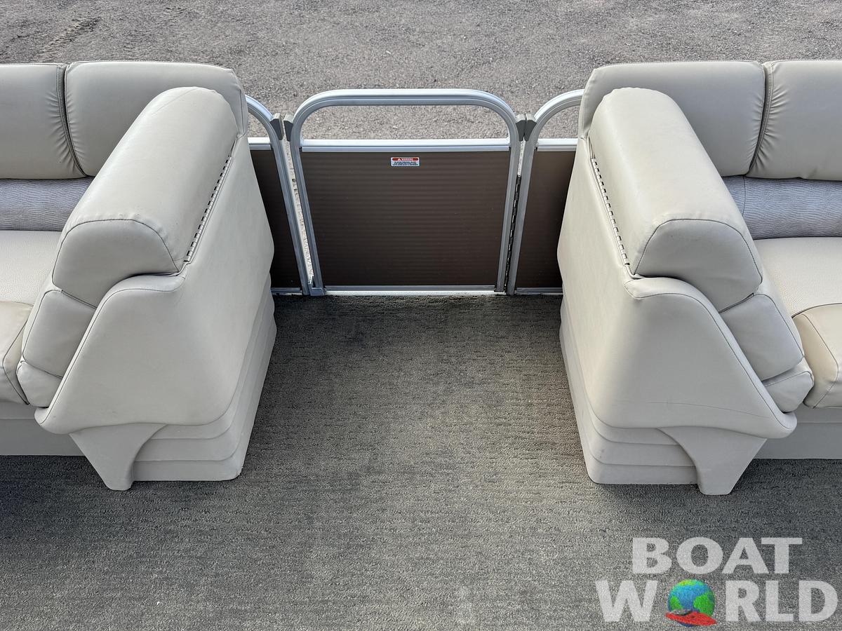 Used 2014 Bennington 22 SLX Pontoon