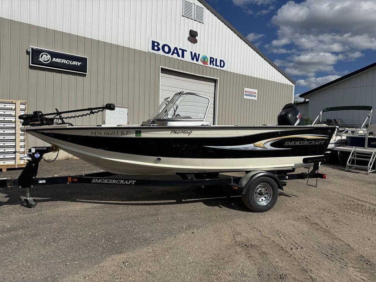 Used 2010 Smoker Craft Pro Mag 182