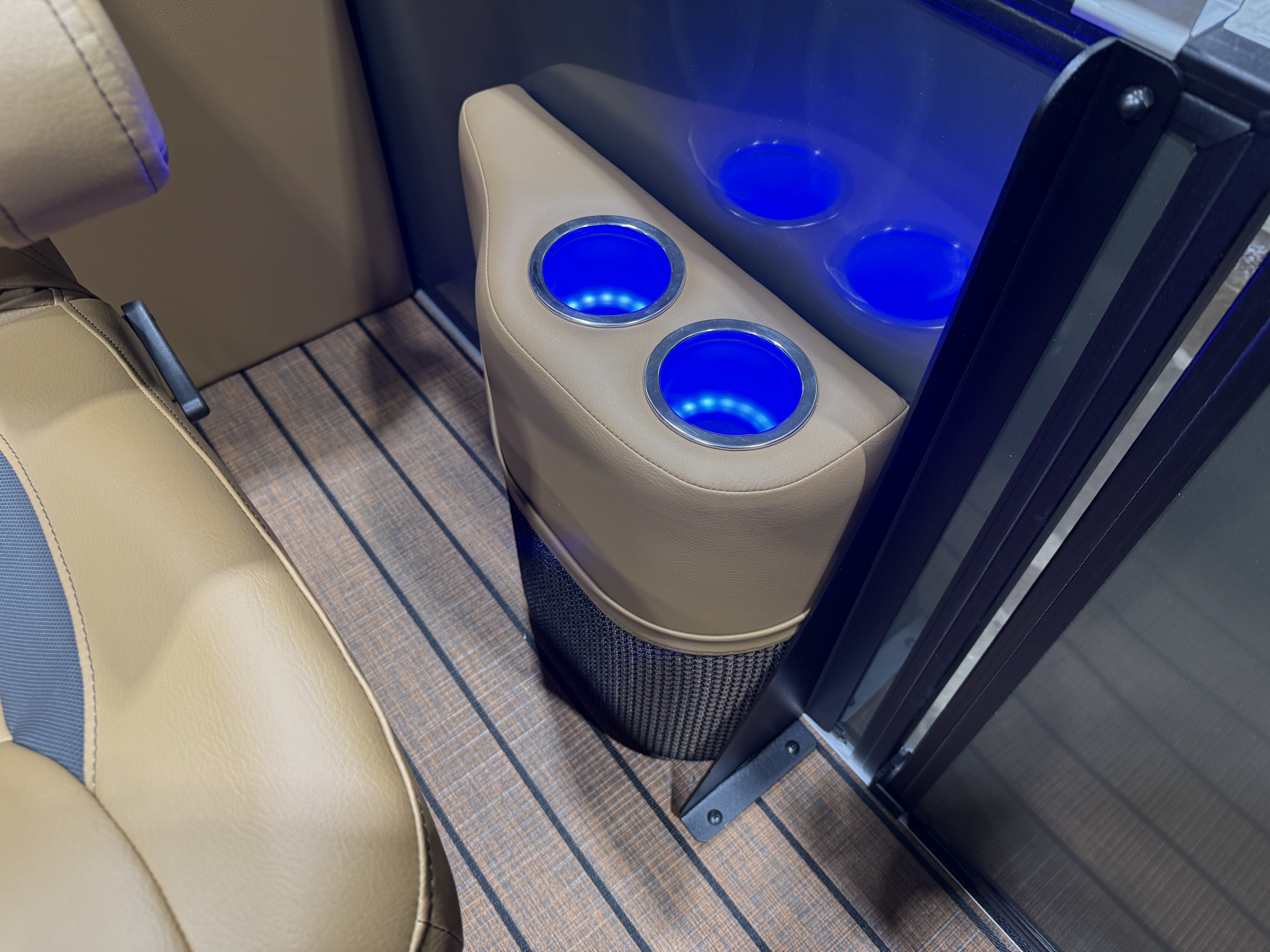 2026 Bentley Legacy 223 Navigator DL Quad Lounge Tritoon $51995