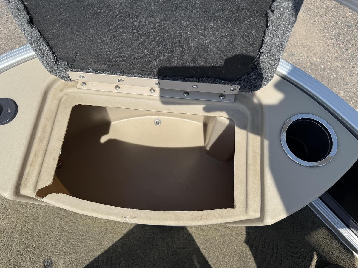 Used 2013 Bennington 17SF