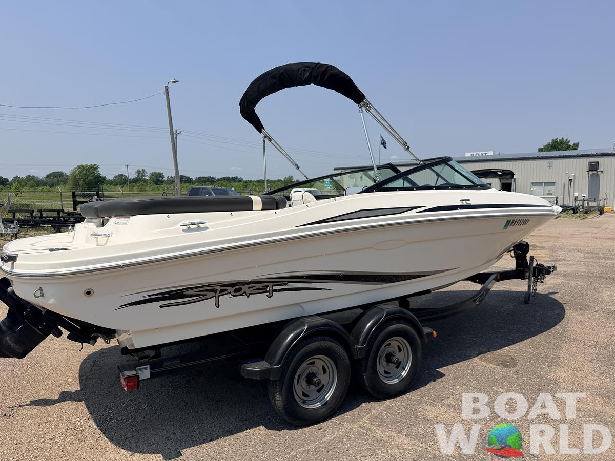 Used 2012 Sea Ray 205 Sport & 220HP 4.3L Mercruiser MPI with Tandem Axle Trailer -$15,995