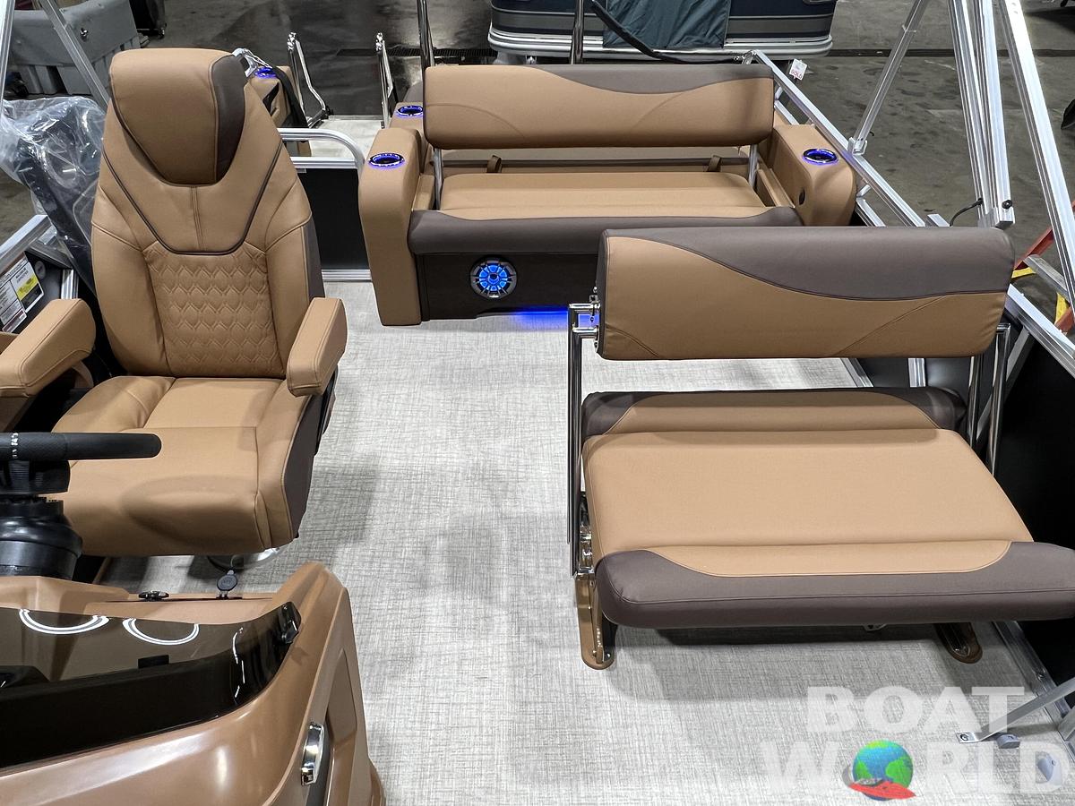 2026 Tahoe Pontoons LTZ 2385 Entertainer Tritoon